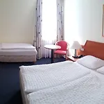 Alpina Hotel