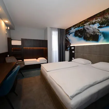 Alpina Hotel