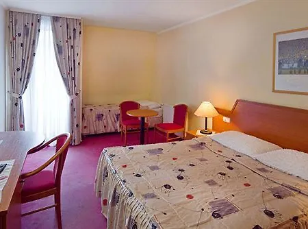 Alpina Hotel